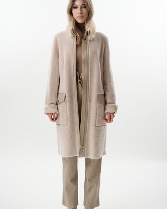 20060 Womens Shearling with Fur Beige